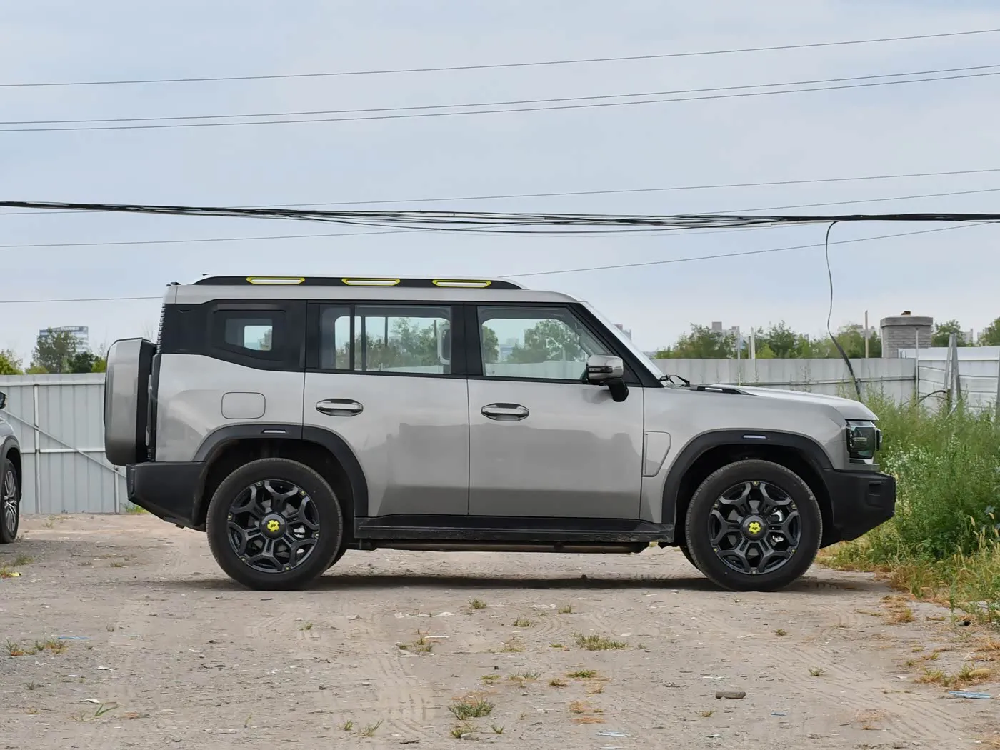 Jetour ShanHai T2 1.5TD DHT 208km FWD Forest Edition