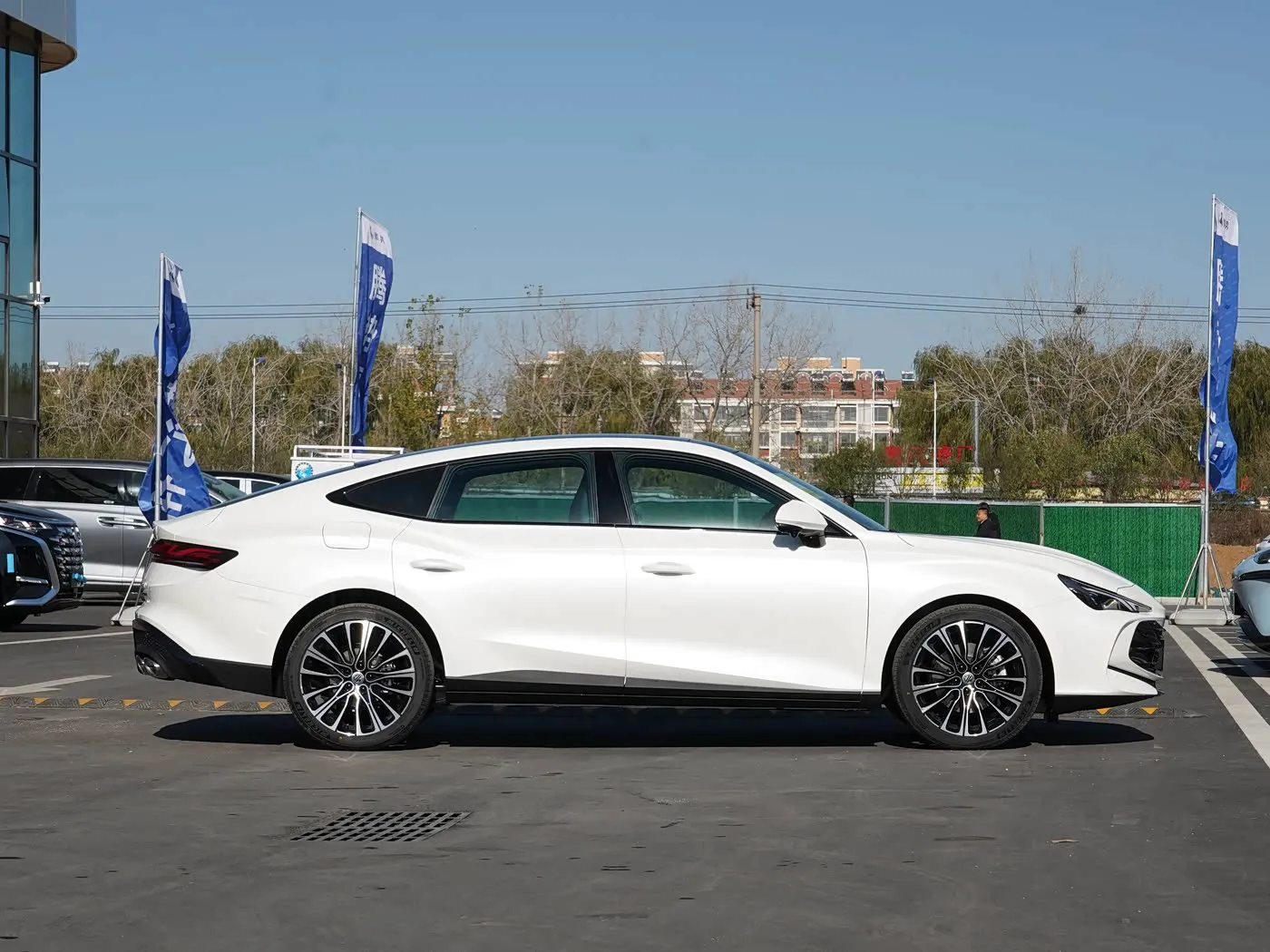 16 MG MG7 2025 Model 1.5T 300 DCT Elegance Edition